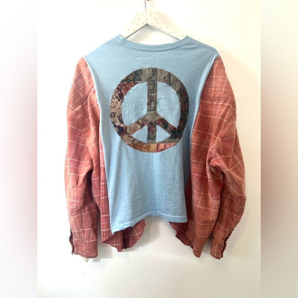 Upcycled graphic tee flannel festival top - Picture 10 of 10